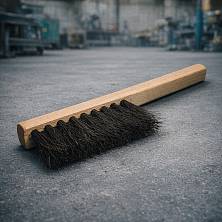 Фото Щетка-сметка деревянная, 4-х рядная, 280 мм, шт от магазина Sezon
